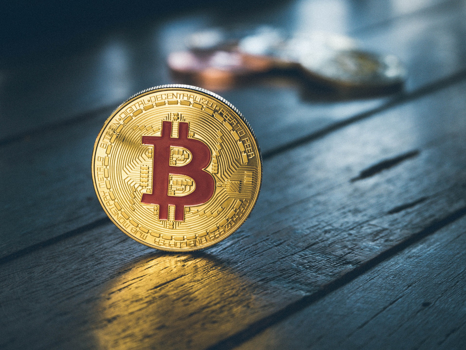 Bitcoin, kryptoměny