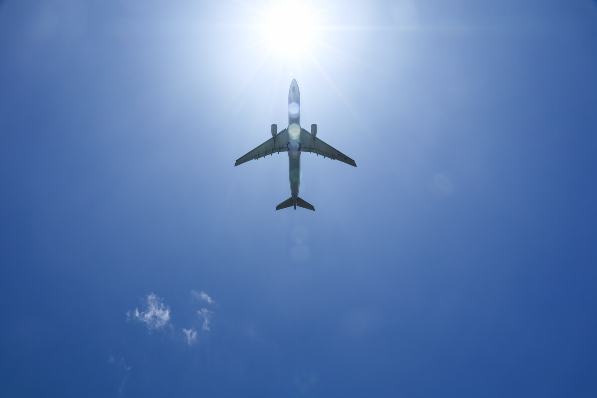 Airbus, letadlo, letecký průmysl, aerolinky