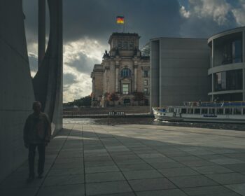 V důsledku ruské invaze na Ukrajinu může letos poklesnout německé HDP.