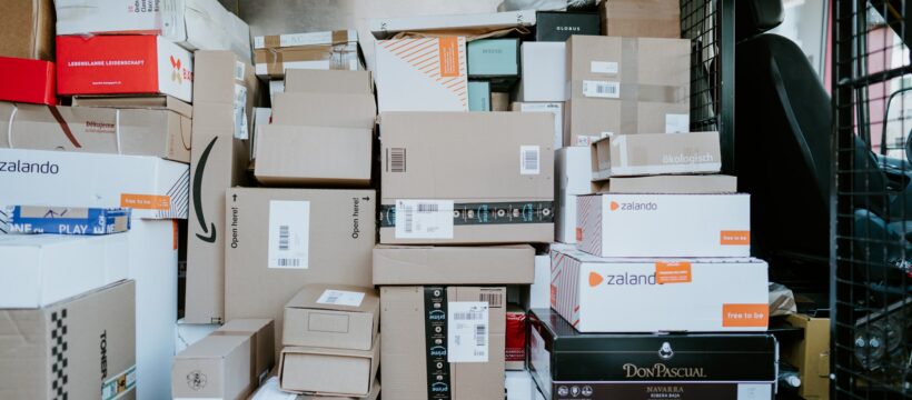 Čínský dopravce Alibaba zvyšuje odkup svých akcií.