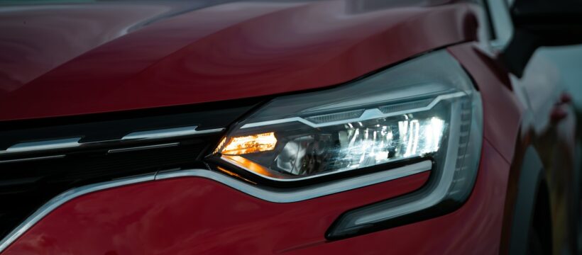 Plán francouzského výrobce automobilů Renault na vytvoření oddělené divize zahrnující jeho aktivity v oblasti elektromobilů by mohl ve finále vést k uvedení této divize na akciovou burzu jakožto samostatného podniku.