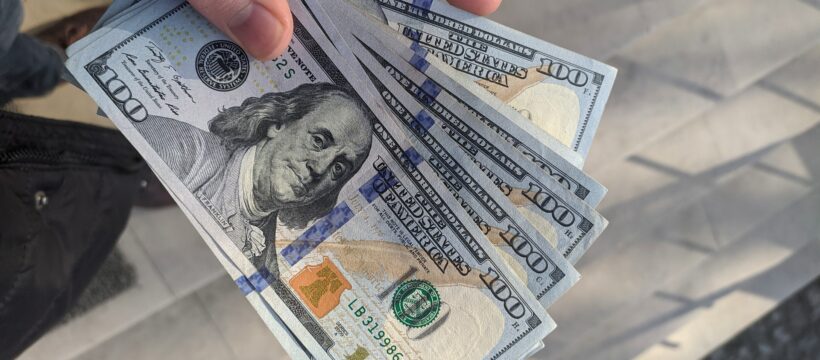 Meziroční inflace 14,2 procenta v Česku je nejvyšší za téměř 30 let