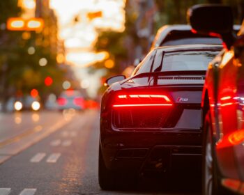 Prodej nových osobních automobilů v Evropské unii se v květnu meziročně snížil o 11,2 procenta na 791.546 vozů, pokles nicméně zpomalil z 20,6 procenta v předchozím měsíci.