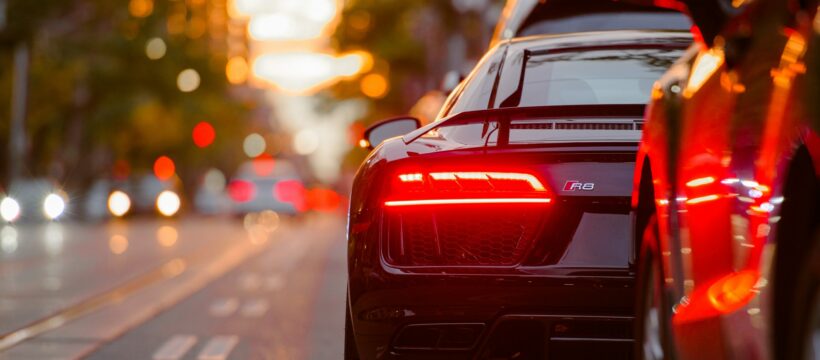 Prodej nových osobních automobilů v Evropské unii se v květnu meziročně snížil o 11,2 procenta na 791.546 vozů, pokles nicméně zpomalil z 20,6 procenta v předchozím měsíci.