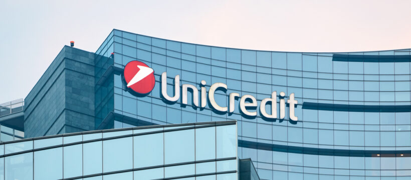 Česká a slovenská UniCredit Bank vykázala v prvním pololetí letošního roku čistý zisk 5,3 miliardy korun (221 milionů eur)