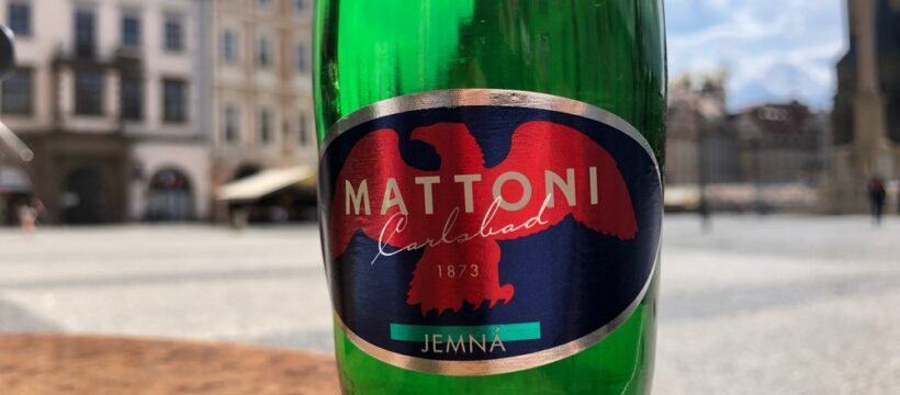 mattoni, lahev, voda, sklo