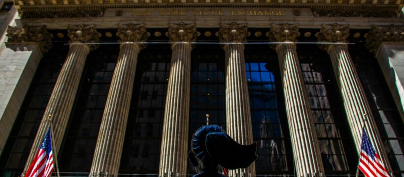 Akcie v USA rostly, ochotu k nákupům posílilo zmírnění napětí na Blízkém východě