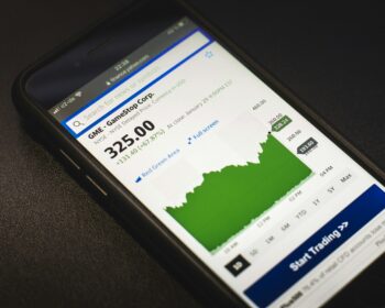V USA se zvedla nová vlna zájmu o takzvané meme stocks - zpopularizované akcie
