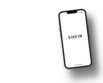 Shein. Zdroj fotky: Adobe Stock